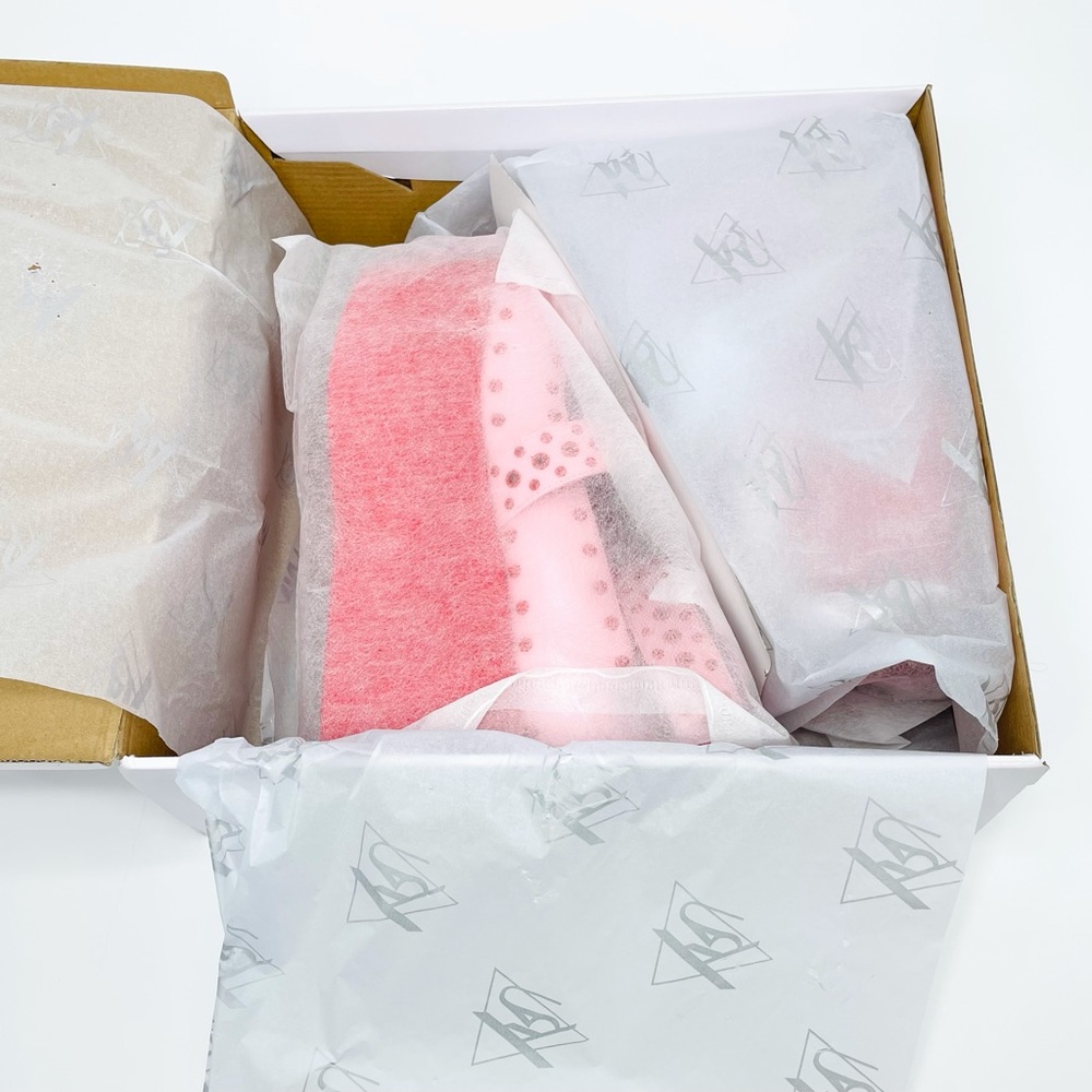 SOLD Dolls Kill X YRU PINK STRAWBERRY KAOS BABYDOLL CHUNKY MARY JANES size 8 NIB - Picture 7 of 13